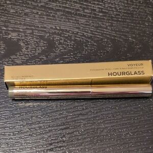 Hourglass Voyeur Eyeshadow Stick- AURORA
